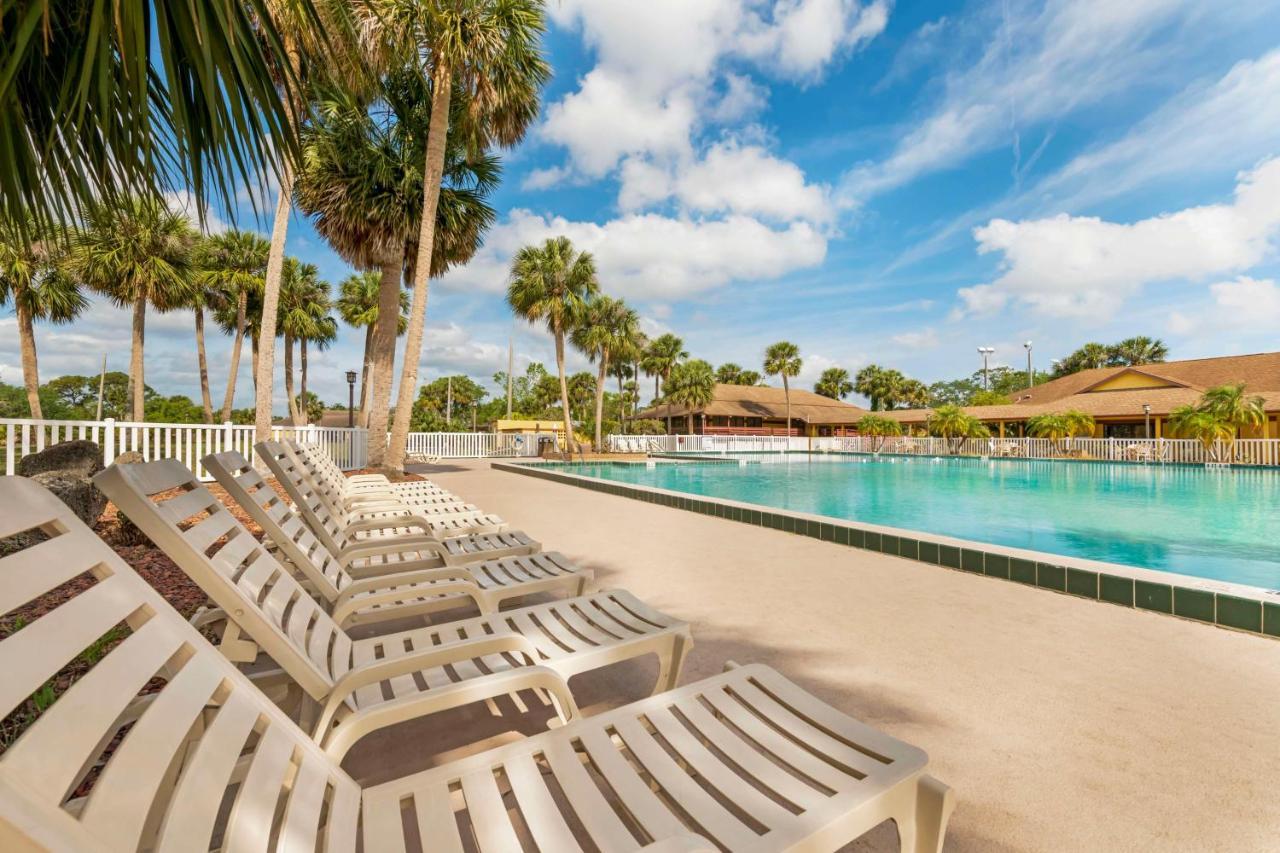 Best Western International Speedway Hotel Daytona Beach Exterior foto